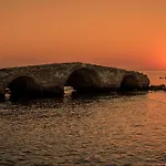 Boletsos Apartahotel 4*