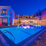 Boletsos Apartahotel